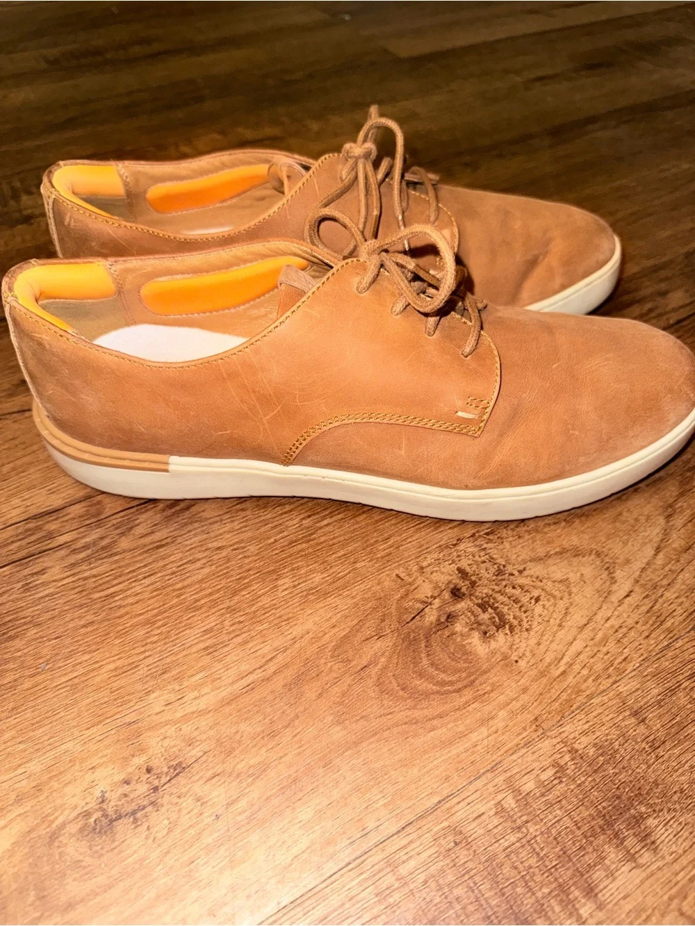 Hush Puppies Men's Tan Leather Boat Shoes with White Soles